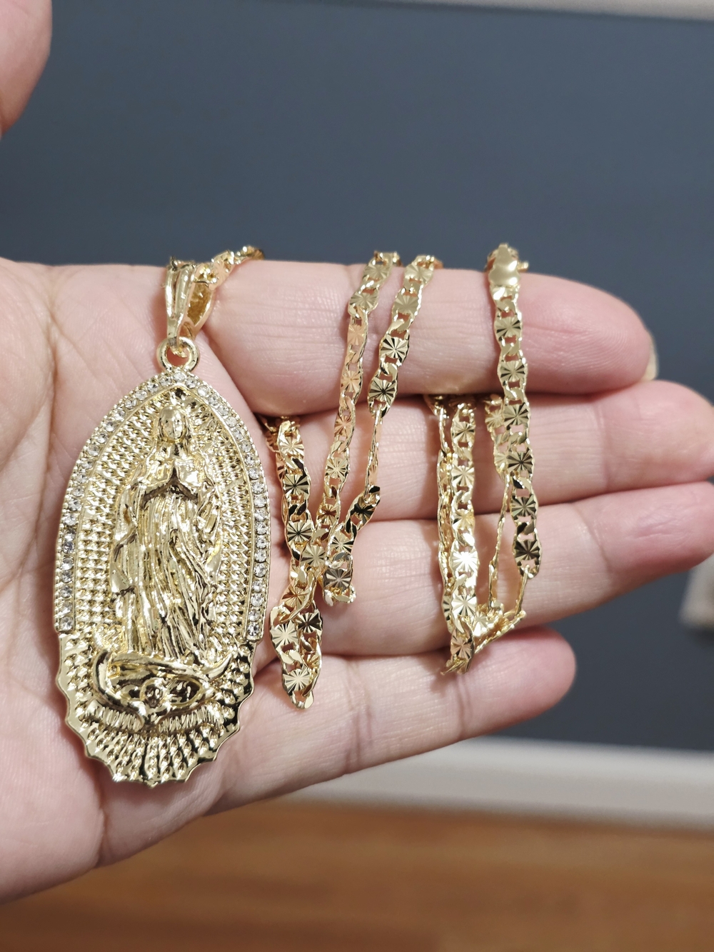 18k Gold Plated Virgin Mary Pendant Necklace - Gold Tone